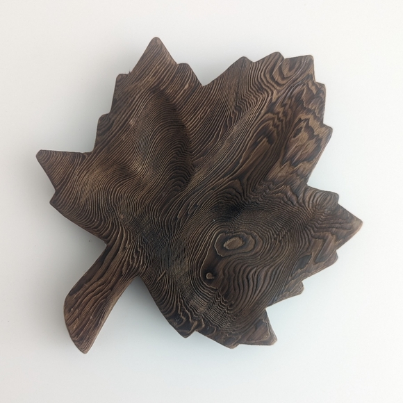 Hand Carved Leaf Tray Decor - Picture 2 of 4
